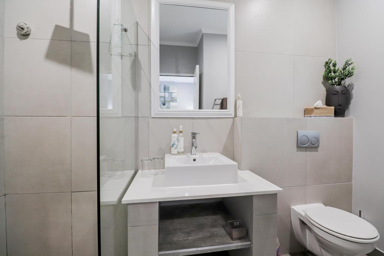 The Greens Guest House Книсна Екстериор снимка