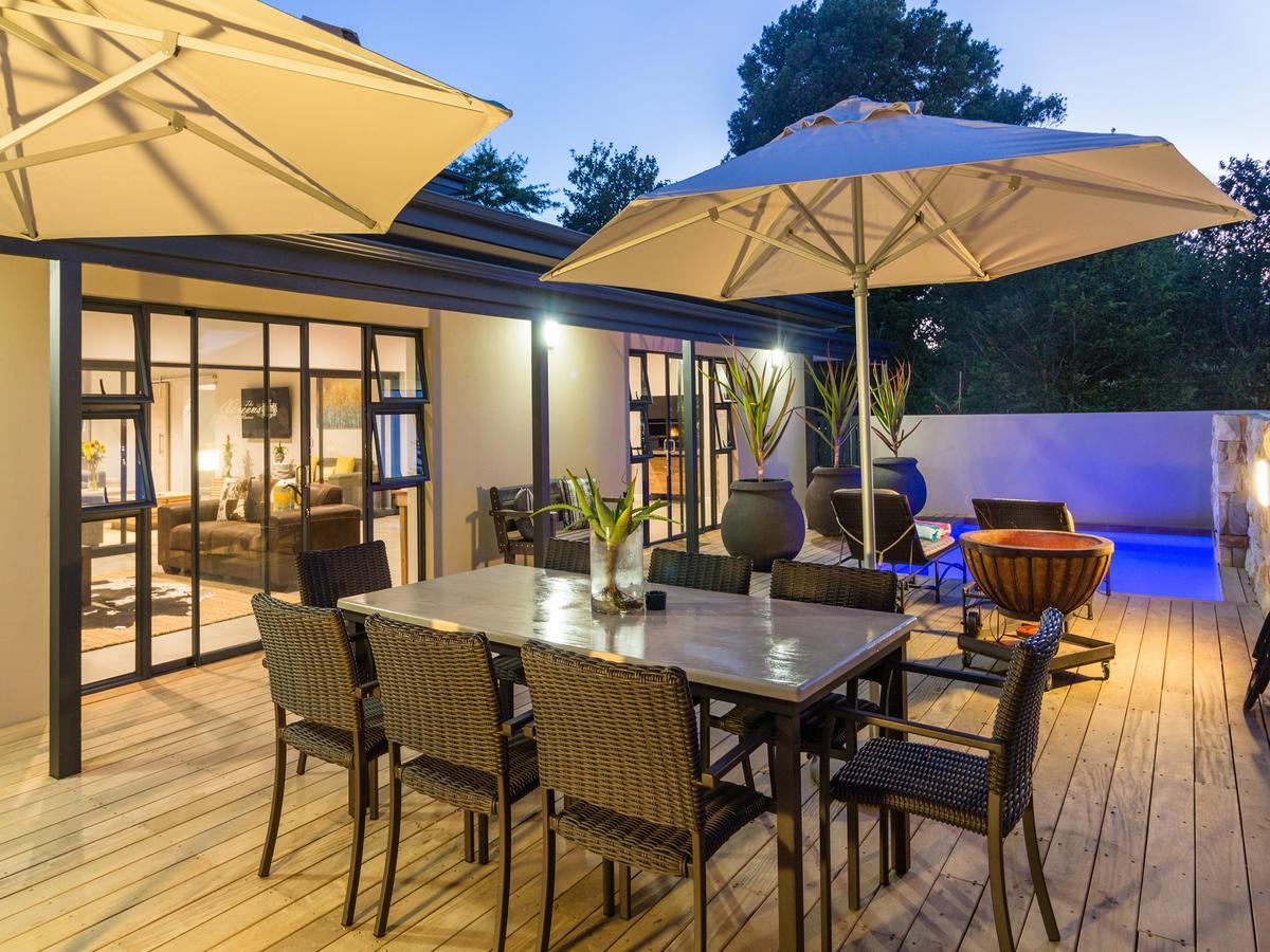 The Greens Guest House Книсна Екстериор снимка